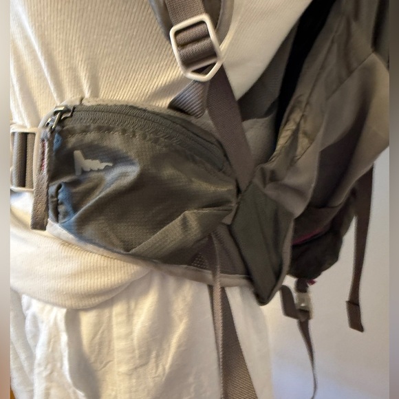 Gregory J 53 Women’s Size XS Ultralight 50 L Hiking Backpack CrossFlo Suspension - Picture 5 of 13